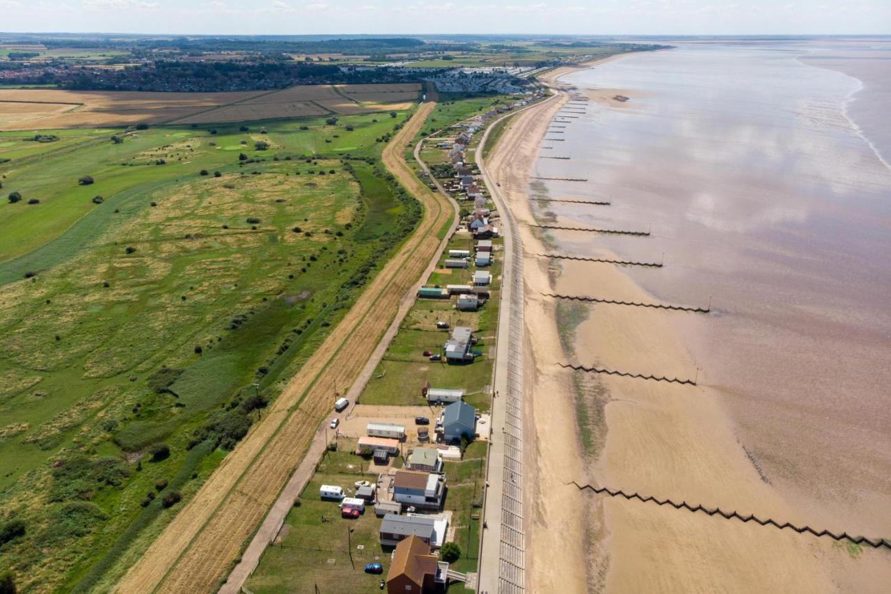 Lovely 6 Berth Caravan For Hire At Manor Park In Hunstanton Norfolk Ref 23044S Esterno foto