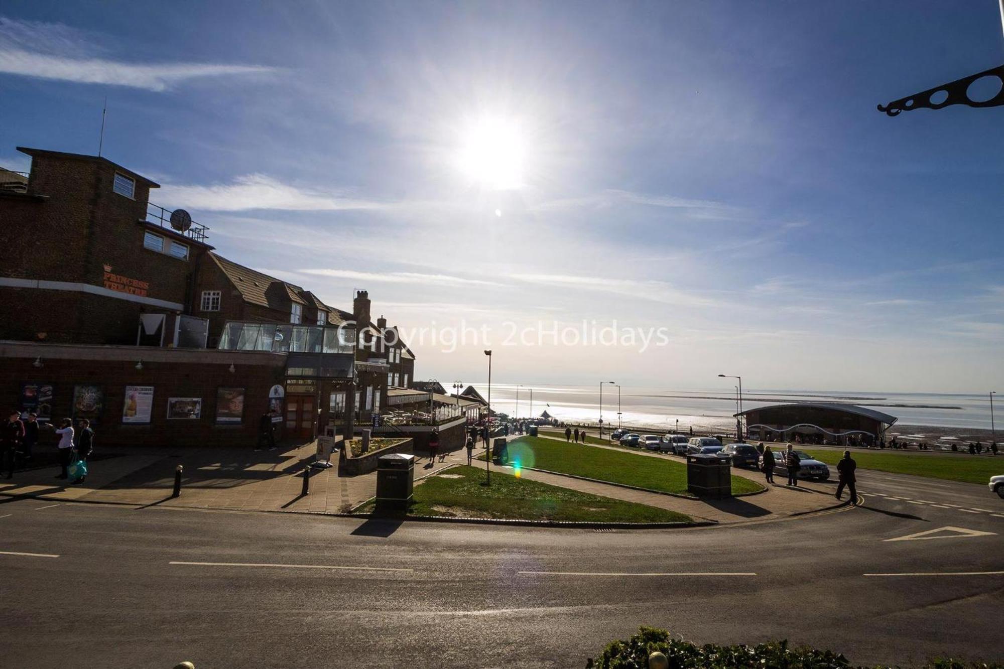Lovely 6 Berth Caravan For Hire At Manor Park In Hunstanton Norfolk Ref 23044S Esterno foto